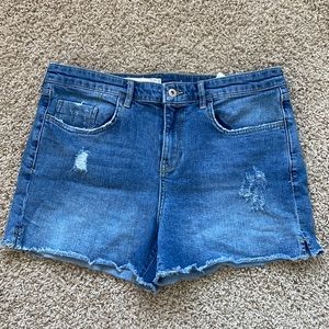 Pilcro Slim Boyfriend denim shorts.